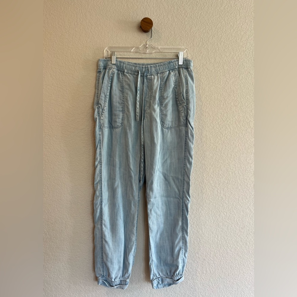 Vineyard Vines. S. Very comfy pants.